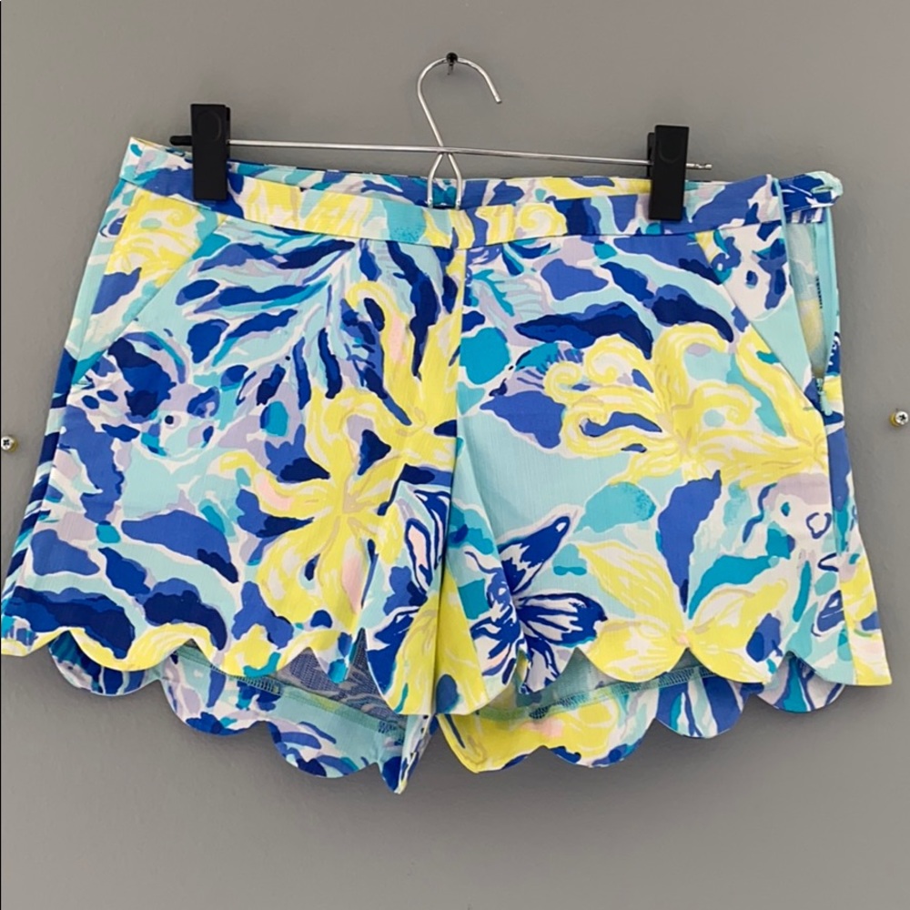 NWOT Lilly Pulitzer Magnolia Scalloped Short Sz 2